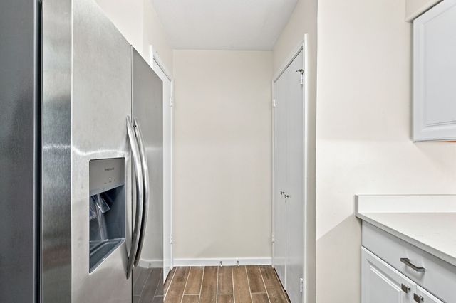 15151 Berry Trail 910, Dallas, TX 75248