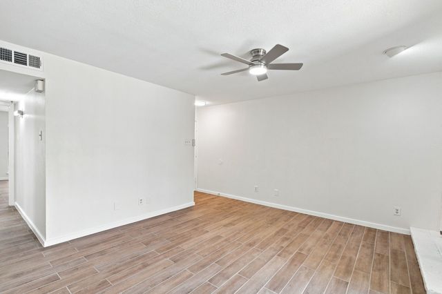 15151 Berry Trail 910, Dallas, TX 75248