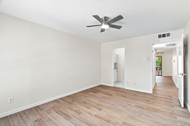 15151 Berry Trail 910, Dallas, TX 75248