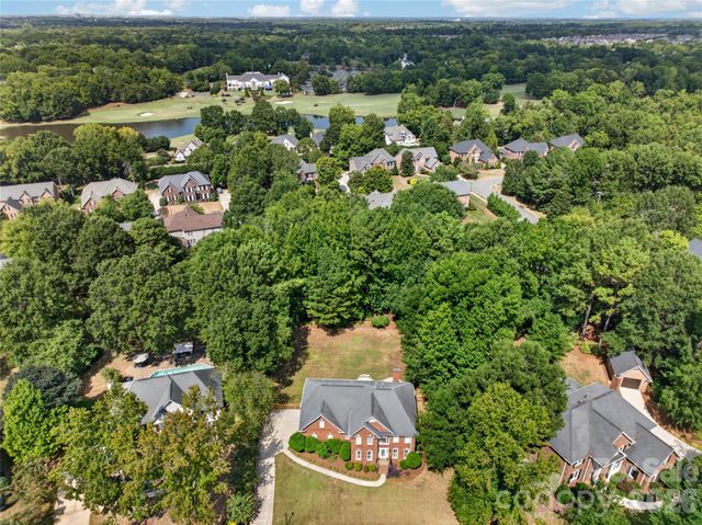 12135 Darby Chase Drive, Charlotte, NC 28277