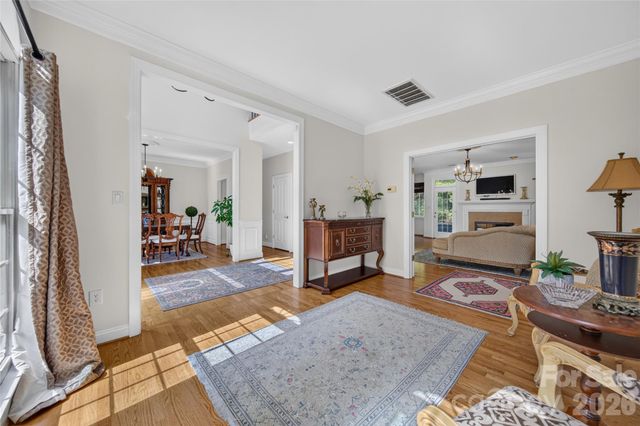 12135 Darby Chase Drive, Charlotte, NC 28277