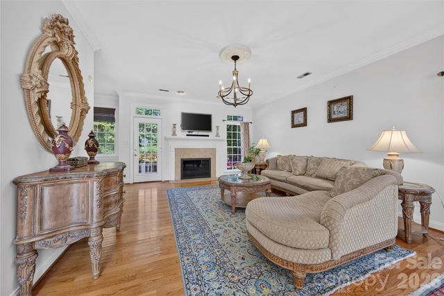 12135 Darby Chase Drive, Charlotte, NC 28277