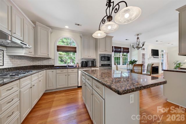 12135 Darby Chase Drive, Charlotte, NC 28277