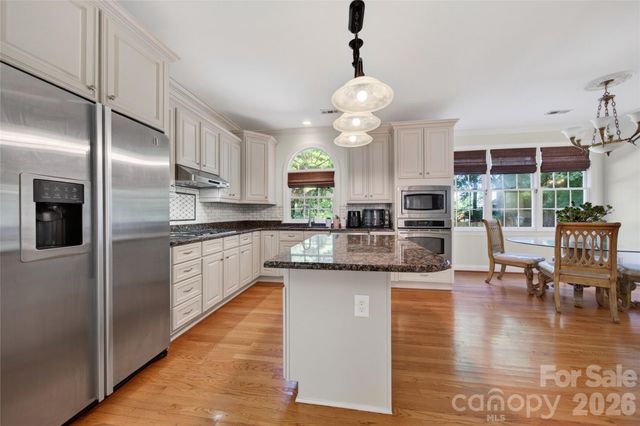 12135 Darby Chase Drive, Charlotte, NC 28277