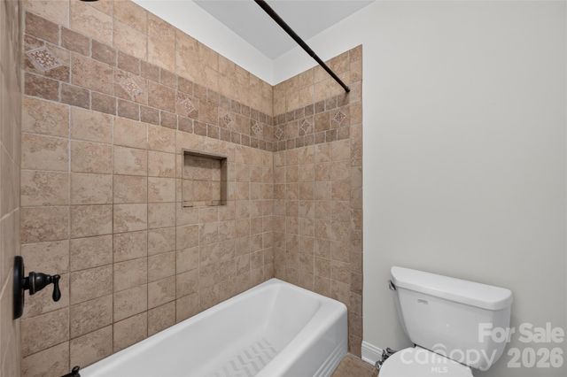 12135 Darby Chase Drive, Charlotte, NC 28277