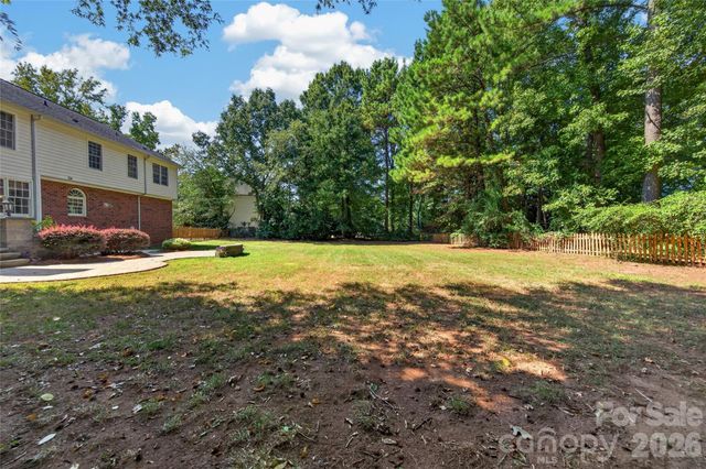 12135 Darby Chase Drive, Charlotte, NC 28277