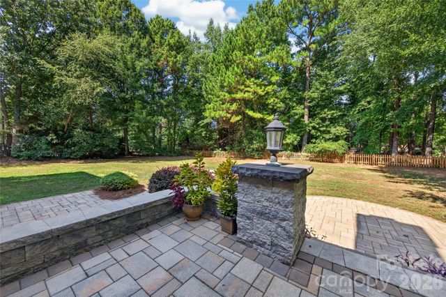 12135 Darby Chase Drive, Charlotte, NC 28277