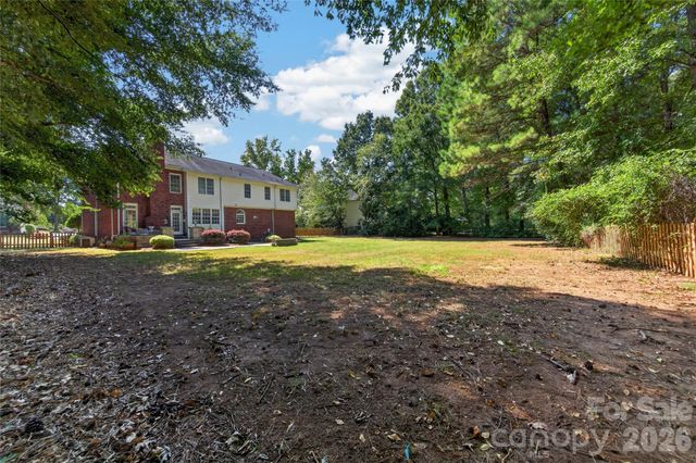 12135 Darby Chase Drive, Charlotte, NC 28277