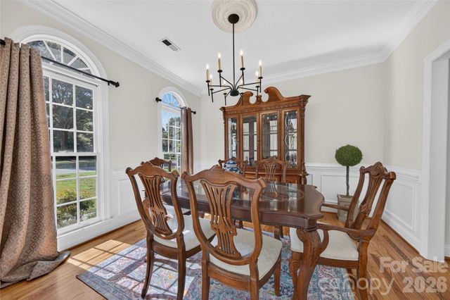 12135 Darby Chase Drive, Charlotte, NC 28277