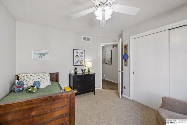 1621 SW 36 Street, Lincoln, NE 68522