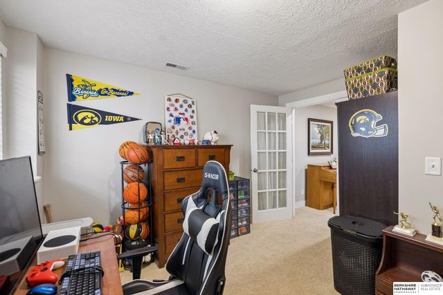 1621 SW 36 Street, Lincoln, NE 68522