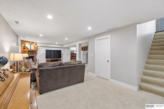 1621 SW 36 Street, Lincoln, NE 68522