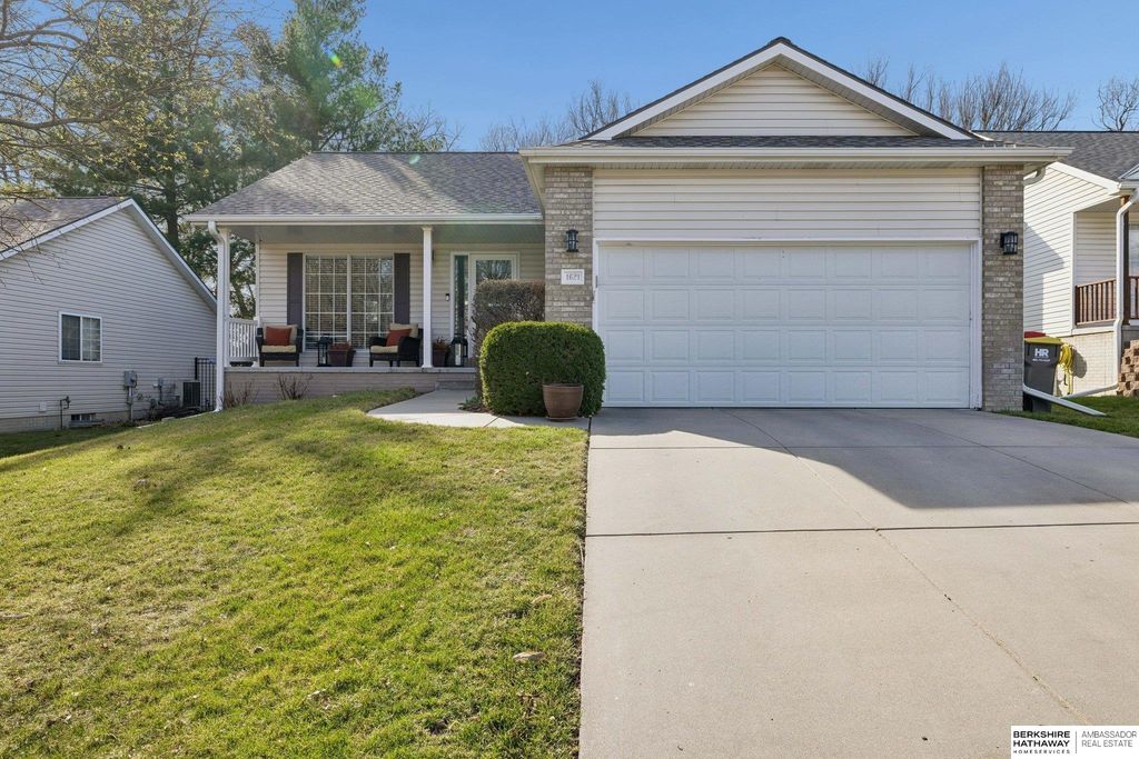 1621 SW 36 Street, Lincoln, NE 68522
