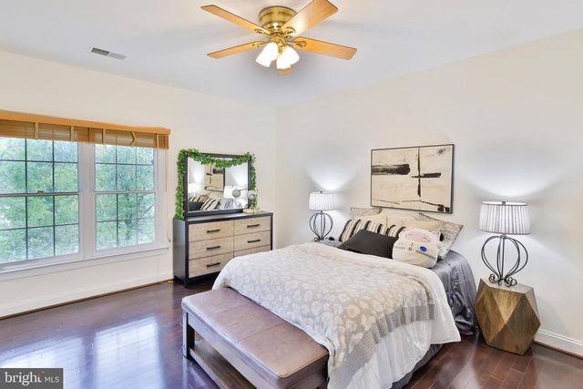 12011 BENNETT FARMS, Oak Hill, VA 20171