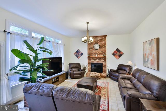 12011 BENNETT FARMS, Oak Hill, VA 20171