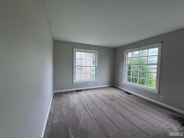2704 S Macedonia Avenue, Muncie, IN 47302