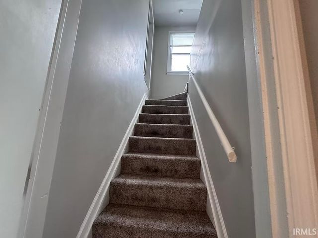 2704 S Macedonia Avenue, Muncie, IN 47302