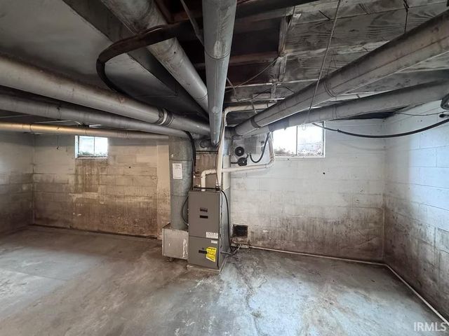 2704 S Macedonia Avenue, Muncie, IN 47302