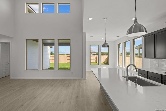540 Paramus Park, Cibolo, TX 78108