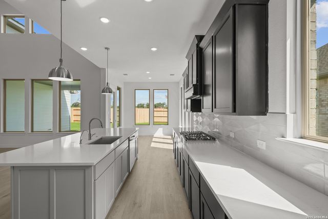 540 Paramus Park, Cibolo, TX 78108