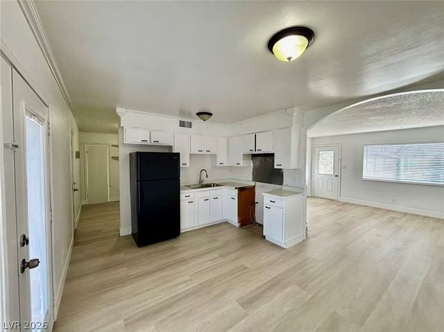 6508 EVERGREEN Avenue, Las Vegas, NV 89107