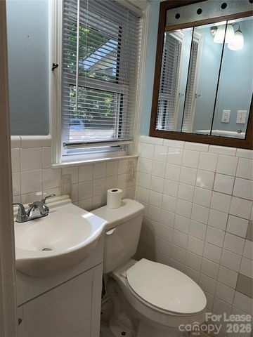 2805 Belmeade Drive, Charlotte, NC 28214
