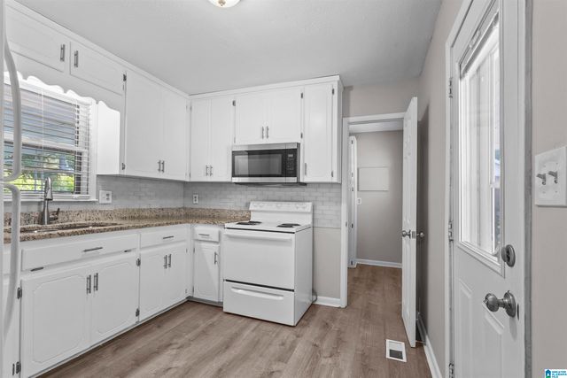 4 CARRIAGE ROAD, Anniston, AL 36206