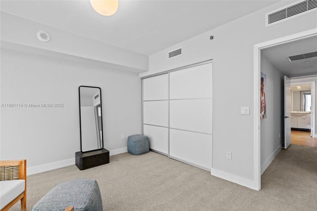 465 Brickell Ave 3201, Miami, FL 33131