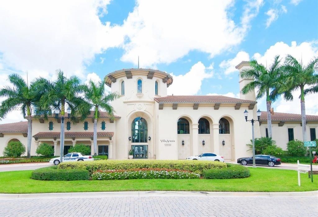 2900 NW 125th Ave 3-210, Sunrise, FL 33323