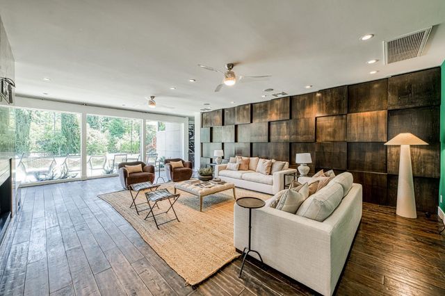 6490 N Sequoia Drive, Fresno, CA 93711