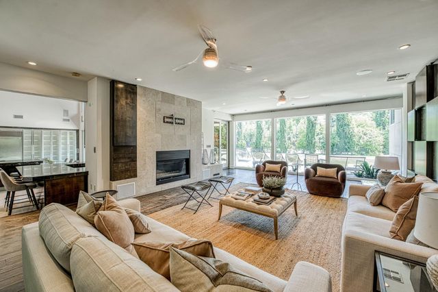 6490 N Sequoia Drive, Fresno, CA 93711