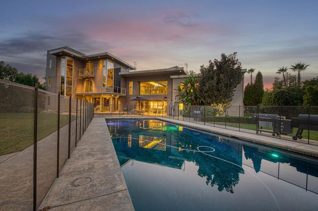 6490 N Sequoia Drive, Fresno, CA 93711