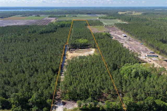 15539 COUNTY RD 305, Bunnell, FL 32110