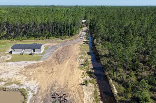 15539 COUNTY RD 305, Bunnell, FL 32110