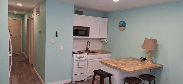 3938 Surfside Blvd 2221, Corpus Christi, TX 78402