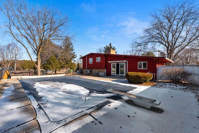 1015 Hillside DRIVE, Kewaskum, WI 53040