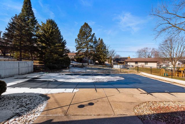 1015 Hillside DRIVE, Kewaskum, WI 53040