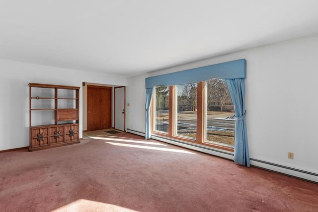 1015 Hillside DRIVE, Kewaskum, WI 53040