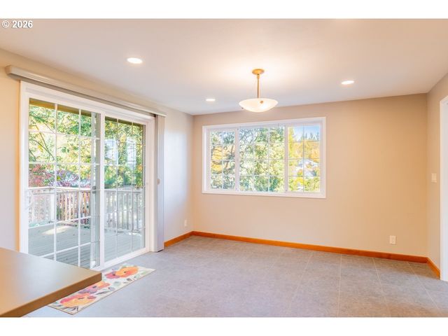 3460 MCMILLAN St, Eugene, OR 97405