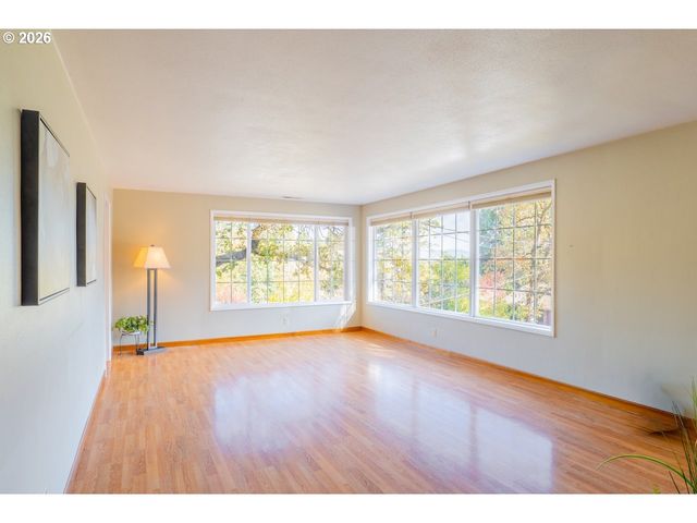 3460 MCMILLAN St, Eugene, OR 97405