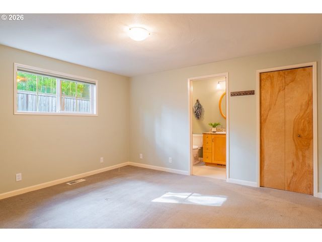 3460 MCMILLAN St, Eugene, OR 97405