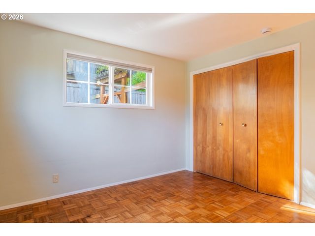 3460 MCMILLAN St, Eugene, OR 97405