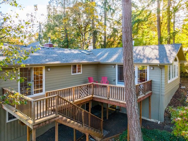 3460 MCMILLAN St, Eugene, OR 97405