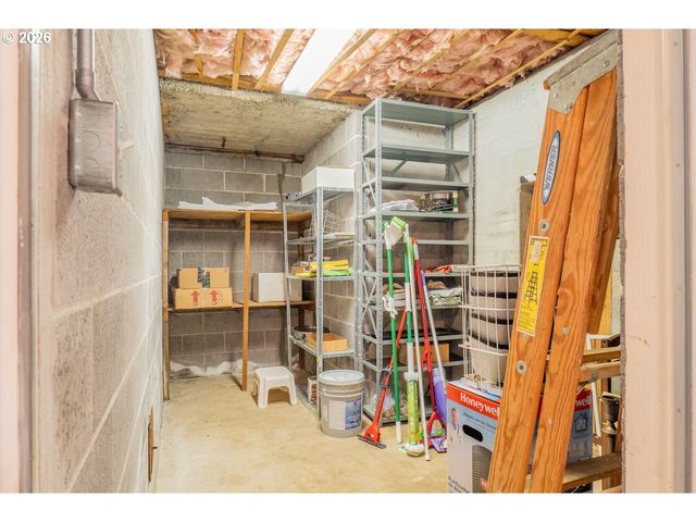 3460 MCMILLAN St, Eugene, OR 97405