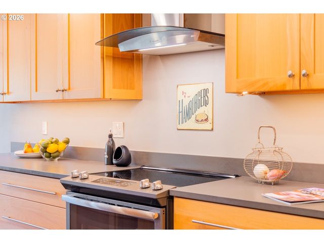 3460 MCMILLAN St, Eugene, OR 97405