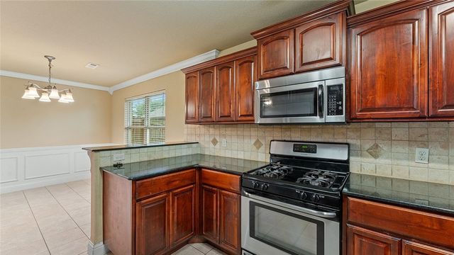 106 NE Larkspur Lane, Bentonville, AR 72712