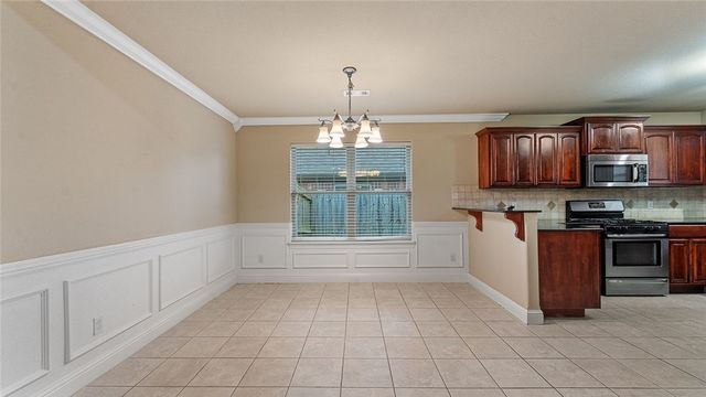 106 NE Larkspur Lane, Bentonville, AR 72712