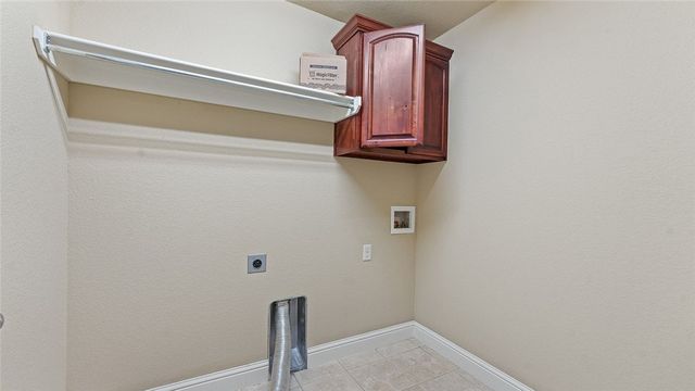106 NE Larkspur Lane, Bentonville, AR 72712