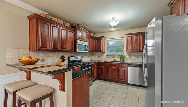 106 NE Larkspur Lane, Bentonville, AR 72712