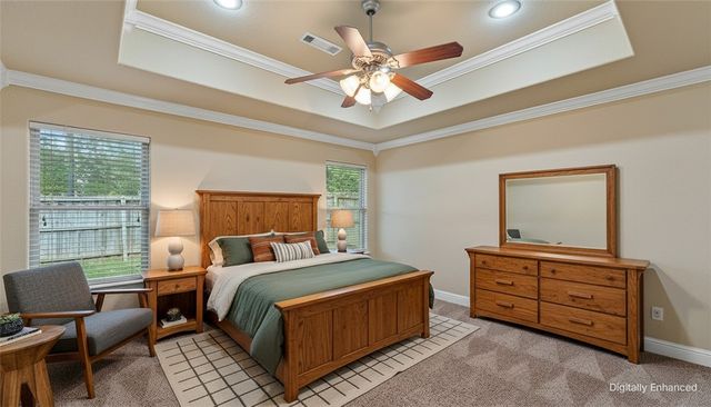 106 NE Larkspur Lane, Bentonville, AR 72712